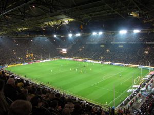 1280px-borussia_dortmund_hannover_96